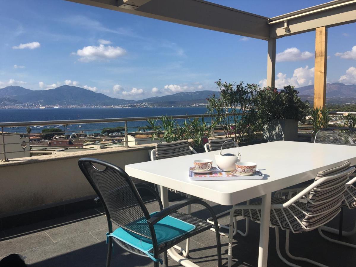 דירות פורטיסיו Vue Magnifique Sur Baie Ajaccio מראה חיצוני תמונה