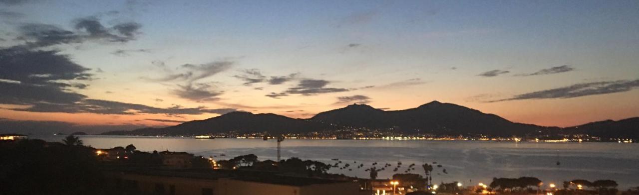 דירות פורטיסיו Vue Magnifique Sur Baie Ajaccio מראה חיצוני תמונה